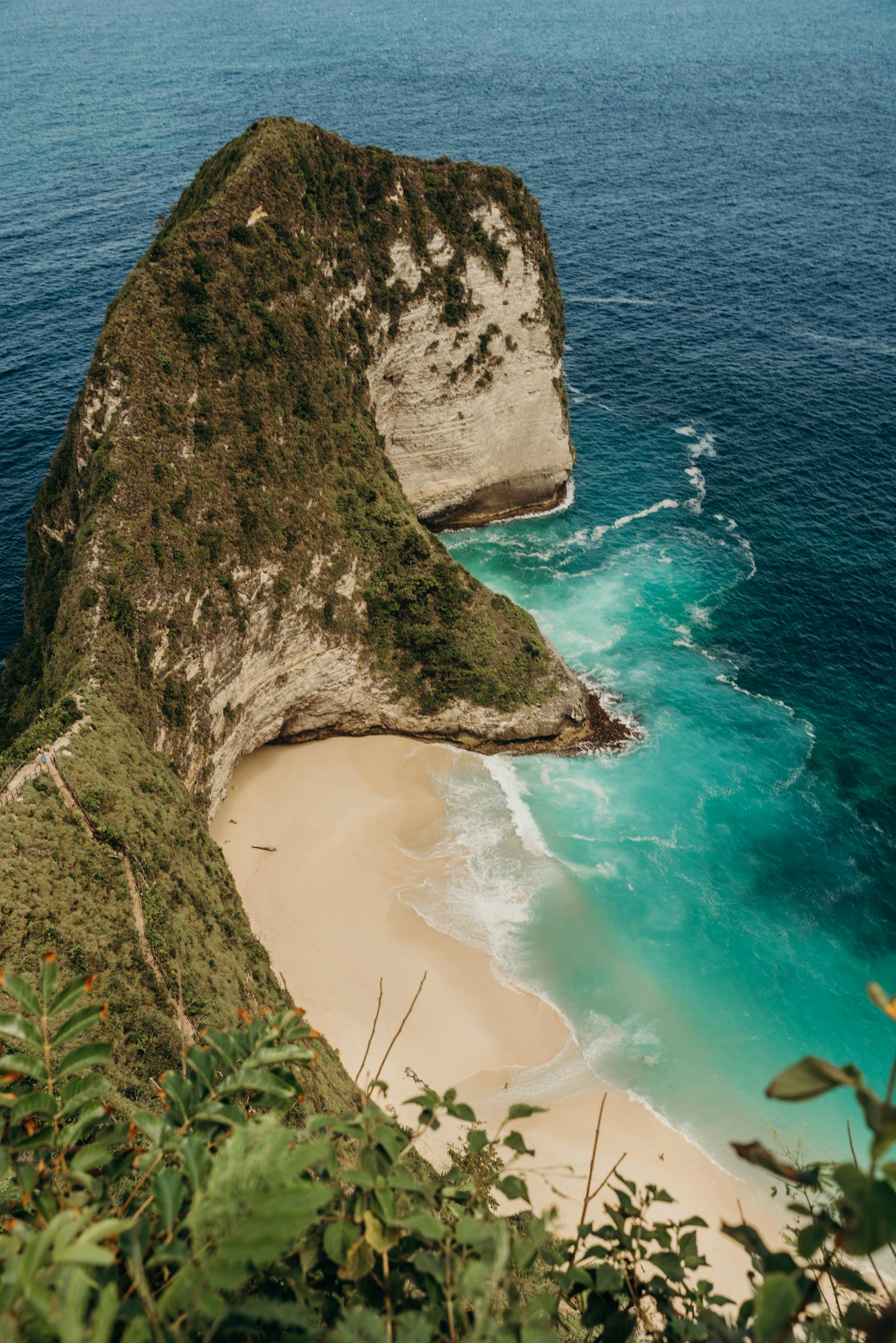 Cliffside view at Nusa Penida